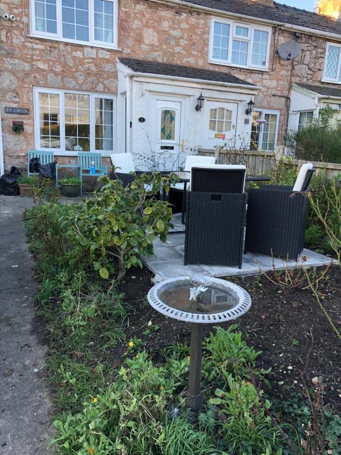 Welsh Country Cottage In Beautiful Village Ландъдно Джънкшън Екстериор снимка